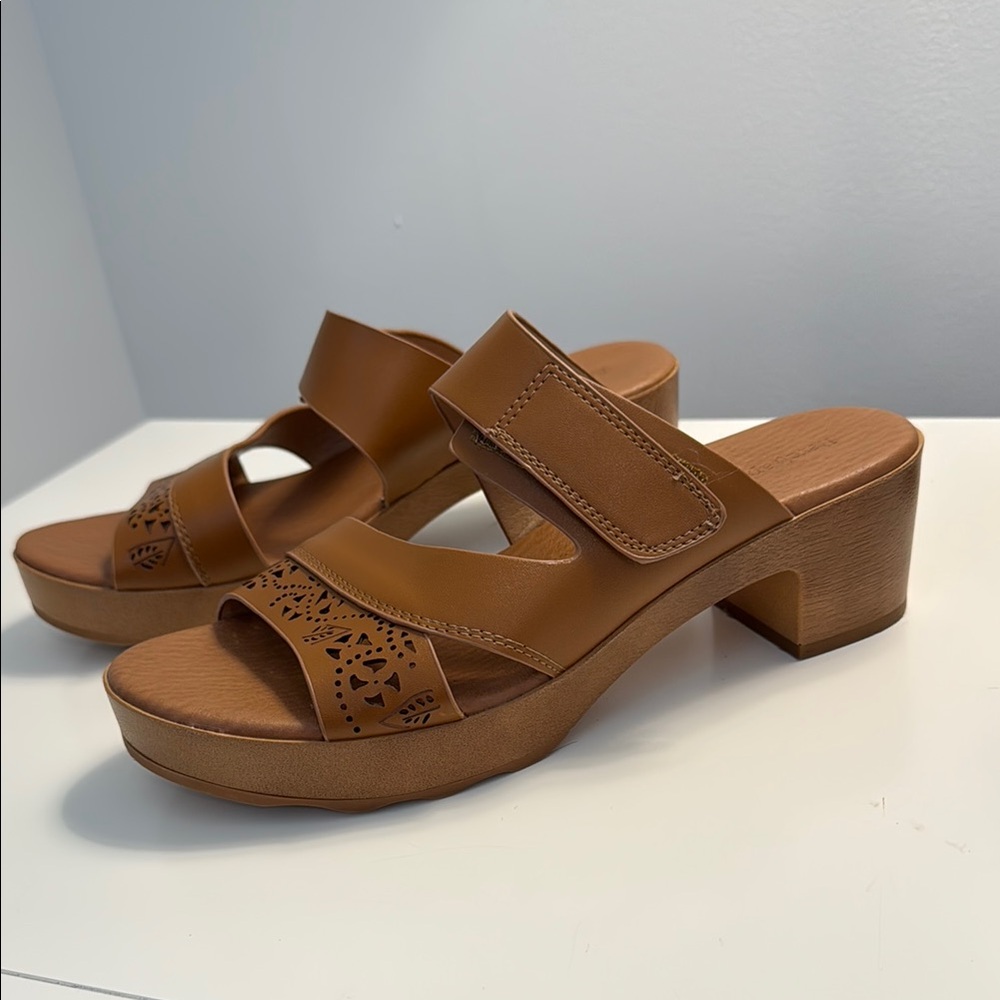 Baretrap Brown Block Heel Sandals with Cutout Detailing